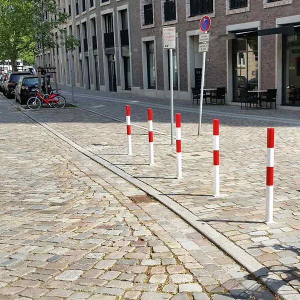 Absperrpfosten PARAT B Ø 60 mm, herausnehmbar | Anwendungsbeispiel