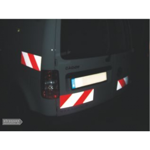 Kiwistar Magnetschild Achtung Heck Schwenkt Aus - 30cm Rot - Magnetisch Für Auto PKW Kfz - Wiederverwendbares Hinweisschild Aus Magnetfolie - Für Fahrzeug, Truck