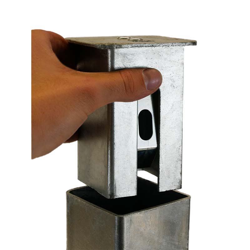 Abdeckkappe mit Federverschluss für Bodenhülsen 70 x 70 mm | in Bodenhülse einsetzen