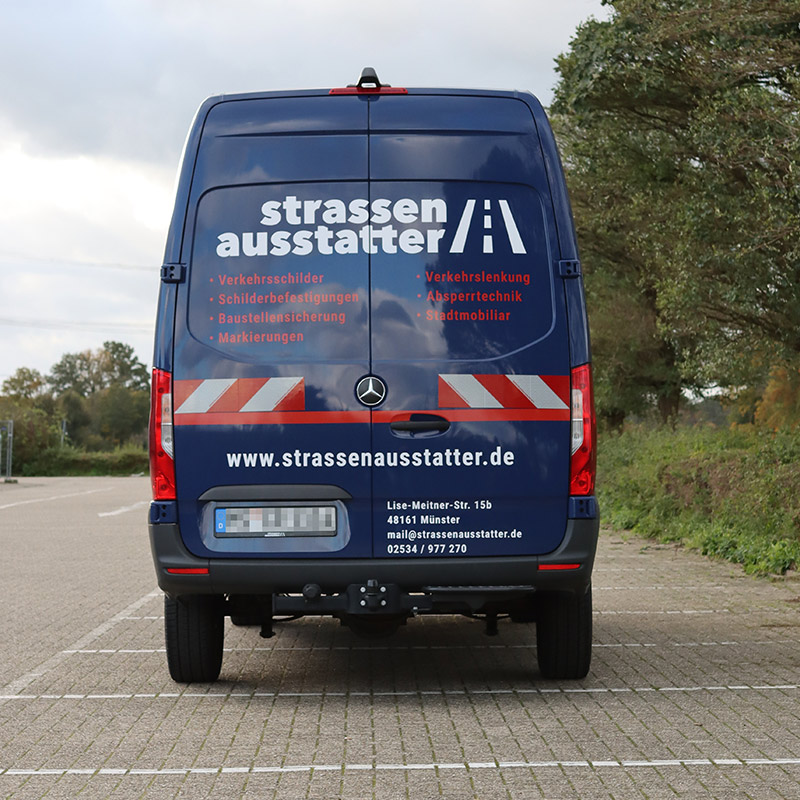kfz-warnmarkierung-3m-ihr-strassenausstatter