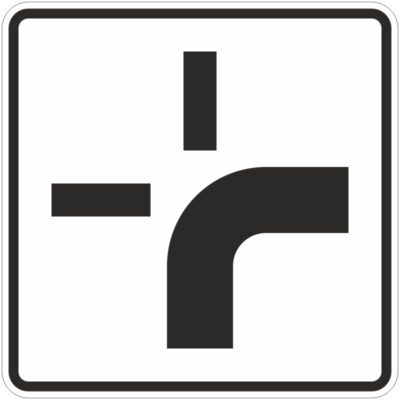Verkehrszeichen 1002-20 Verlauf der Vorfahrtstraße an Kreuzungen von unten nach rechts, Einmündung von links | gemäß StVO