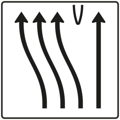 Verkehrszeichen 501-51 Überleitungstafel ohne Gegenverkehr, 4-streifig, davon die 3 linken Fahrstreifen nach links übergeleitet und der rechte Fahrstreifen geradeaus | gemäß StVO