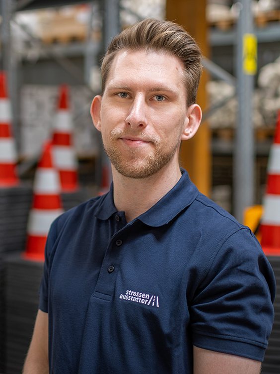 Malte Schüttler, Team E-Commerce | strassenausstatter