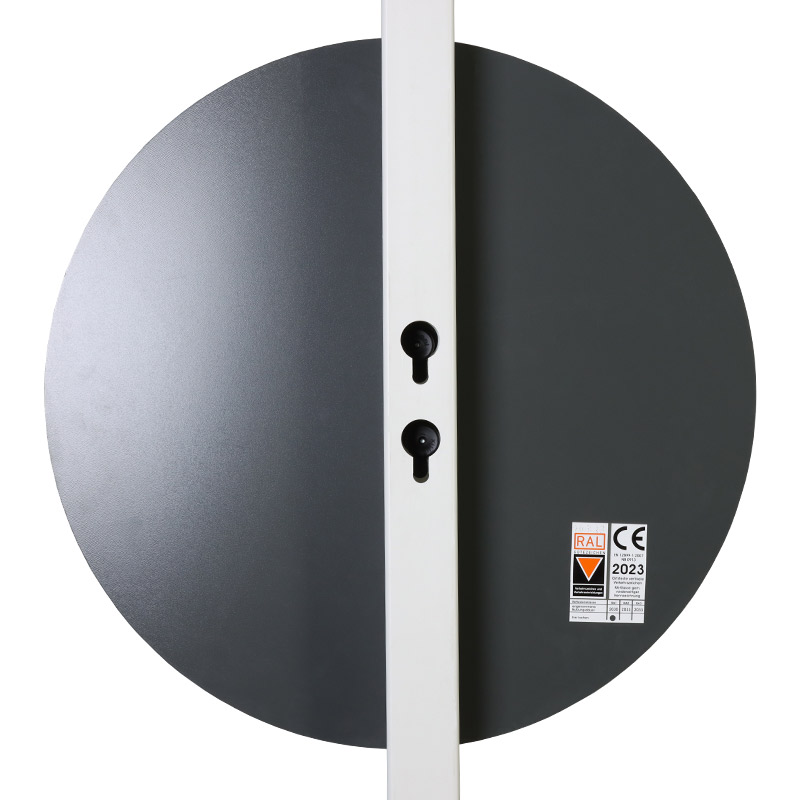 Schild aufgehängt am Vario-Vierkantpfosten | Rückansicht