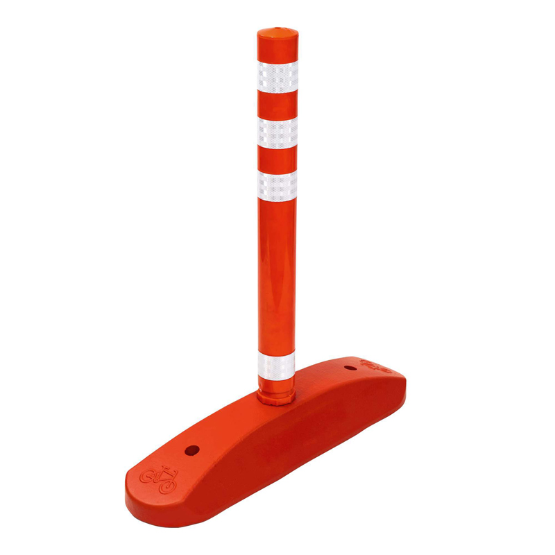 LaneGuard Radweg-Trenner Signalpfosten | Montiert auf Radweg-Trenner Schrägansicht